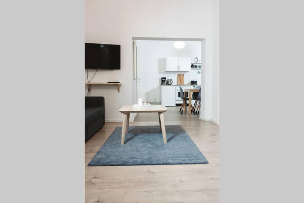 City Apartment Near Shooping Center, 6 Guests Берлин Екстериор снимка