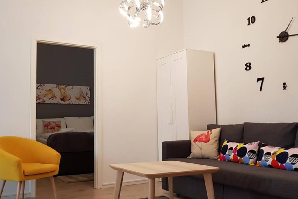 City Apartment Near Shooping Center, 6 Guests Берлин Екстериор снимка